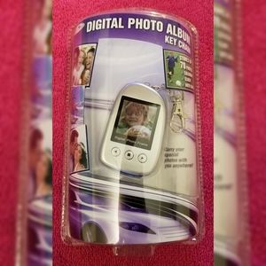 Digital Photo Album Key Chain